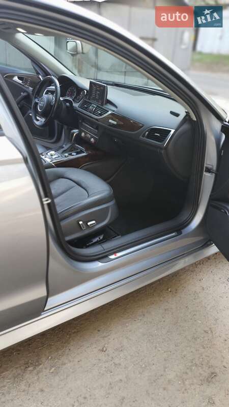 Седан Audi A6 2015 в Киеве
