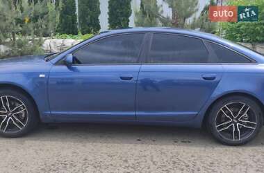 Седан Audi A6 2004 в 