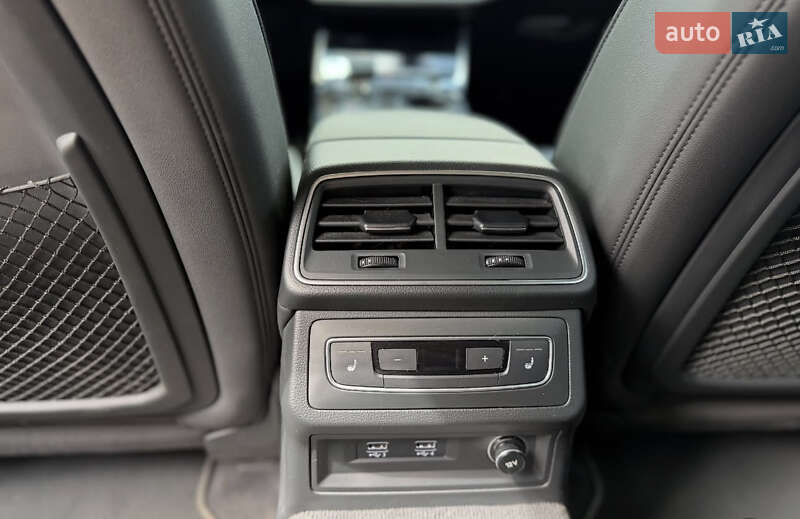 Седан Audi A6 2018 в Киеве