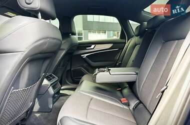 Седан Audi A6 2019 в 