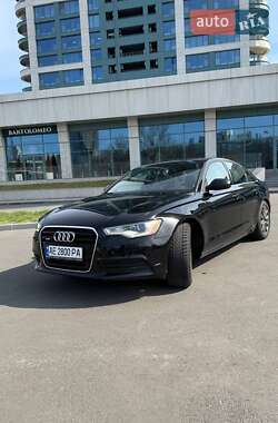 Седан Audi A6 2014 в 