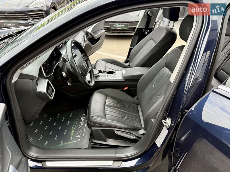 Универсал Audi A6 2019 в Киеве