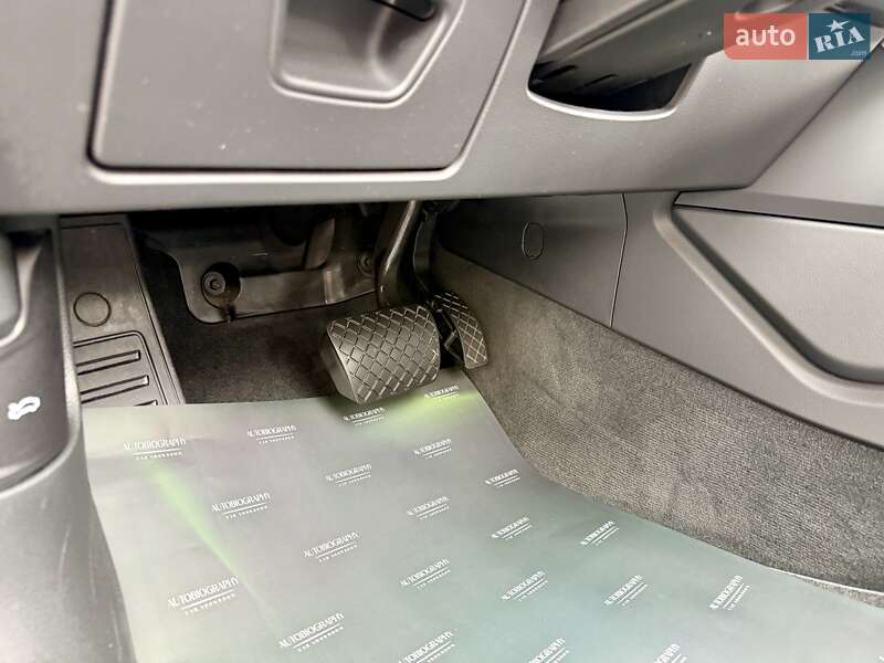 Универсал Audi A6 2019 в Киеве