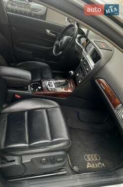 Седан Audi A6 2004 в 