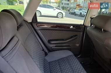 Универсал Audi A6 2004 в 