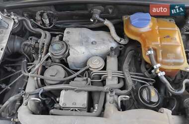 Универсал Audi A6 2000 в 