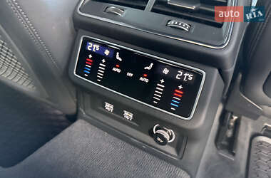 Седан Audi A6 2019 в 