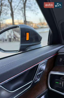 Седан Audi A6 2019 в 