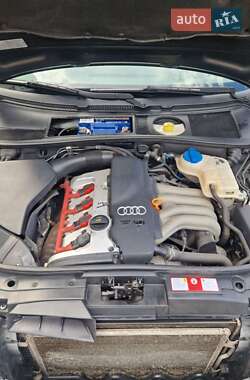 Универсал Audi A6 2004 в 