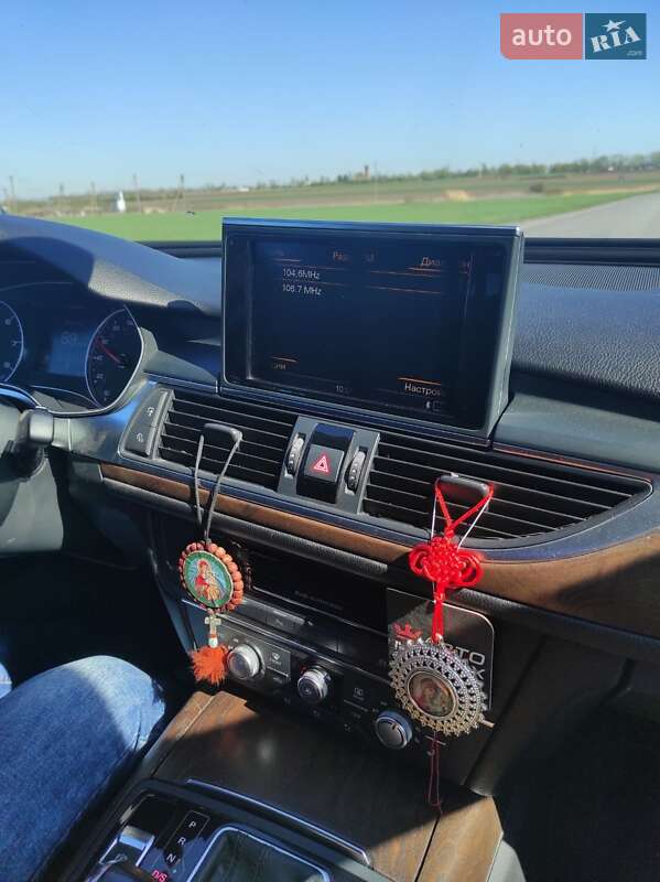 Седан Audi A6 2014 в 