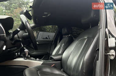 Седан Audi A6 2012 в 