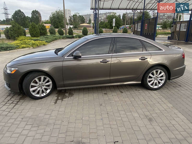 Седан Audi A6 2015 в Днепре