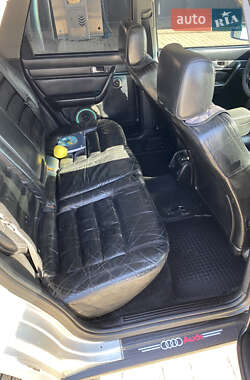 Универсал Audi A6 1995 в 
