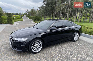 Седан Audi A6 2015 в 