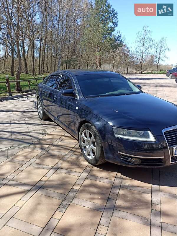 Седан Audi A6 2004 в Ахтырке