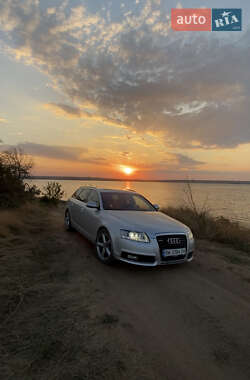 Универсал Audi A6 2011 в 