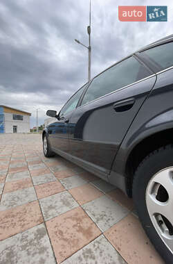 Седан Audi A6 2002 в 