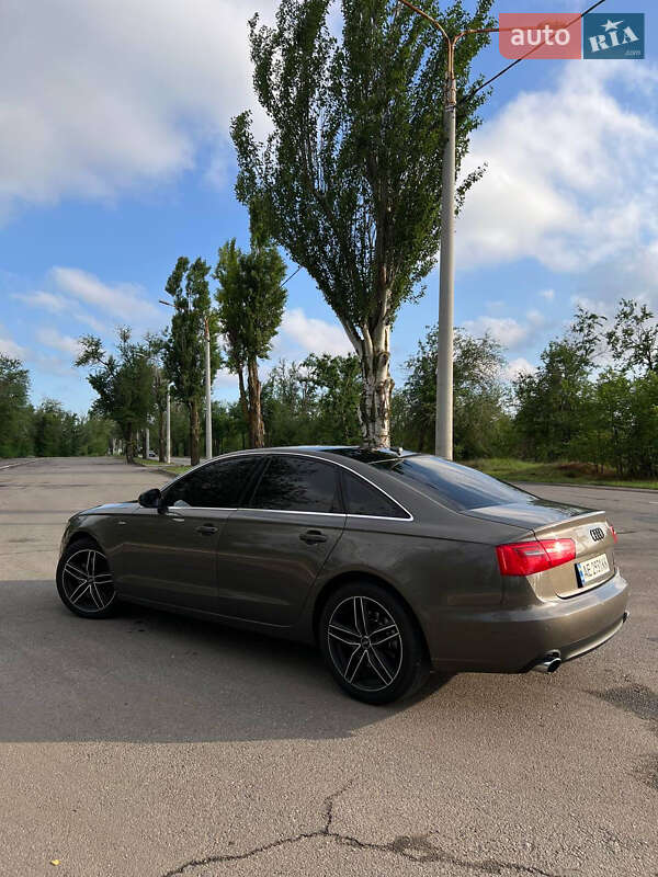 Седан Audi A6 2011 в Кривом Роге