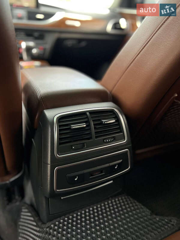 Седан Audi A6 2011 в Кривом Роге