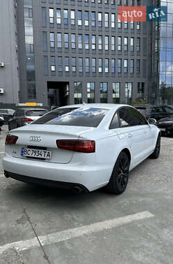 Седан Audi A6 2012 в 