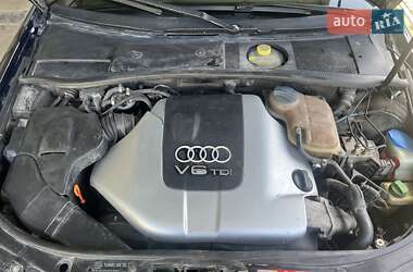 Седан Audi A6 2001 в 