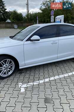 Седан Audi A6 2015 в 