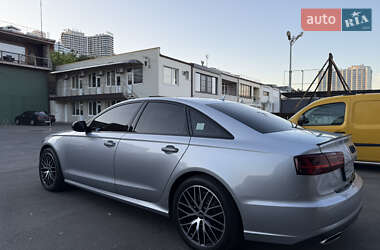 Седан Audi A6 2015 в 