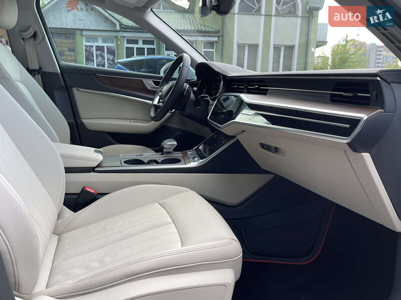 Седан Audi A6 2021 в Ровно