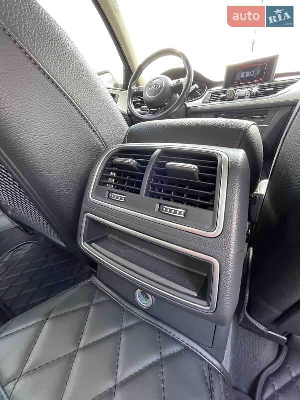 Седан Audi A6 2015 в Львове