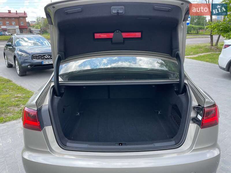 Седан Audi A6 2015 в Львове
