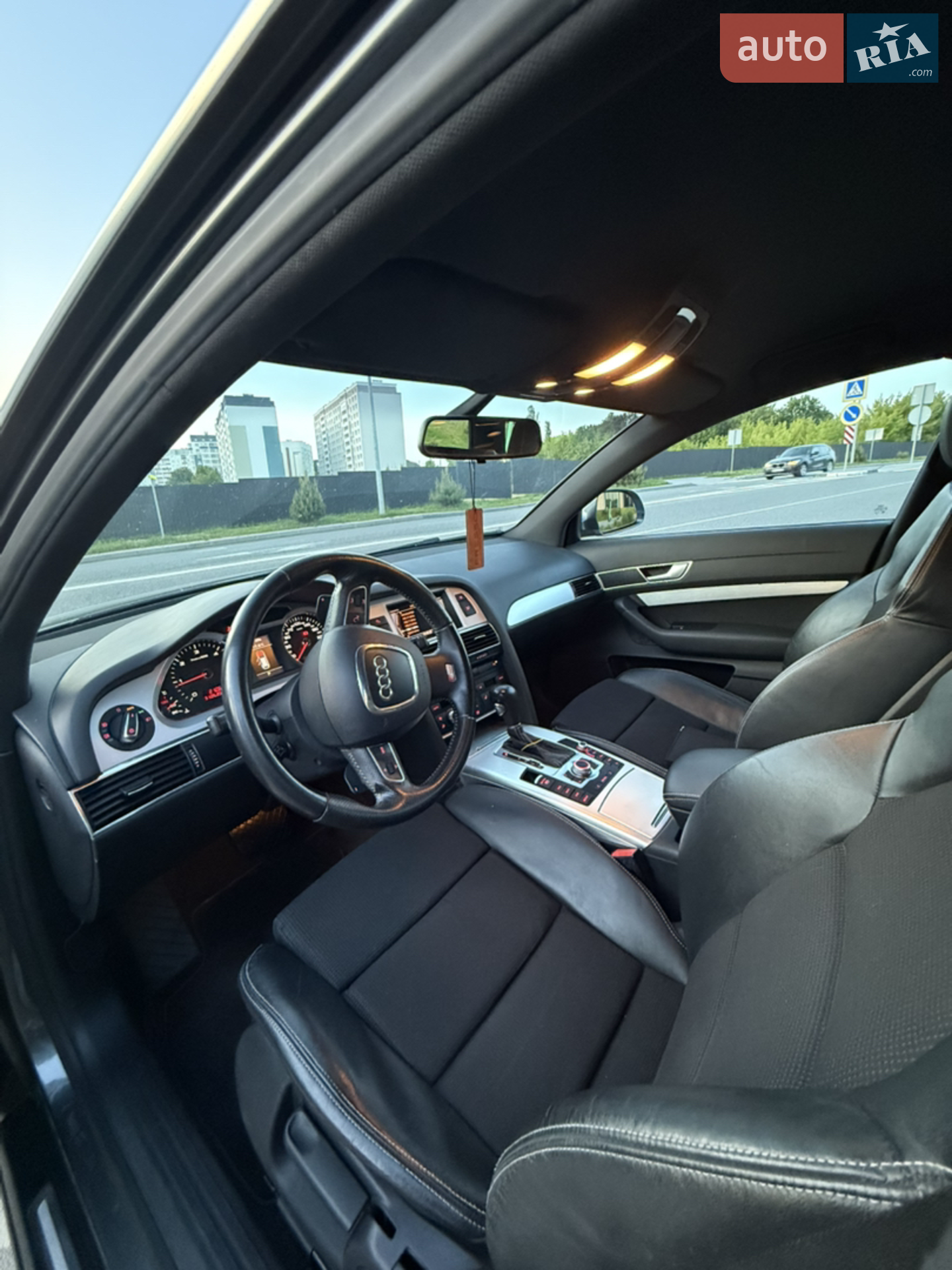 2010 Audi A6 - мініатюра 16