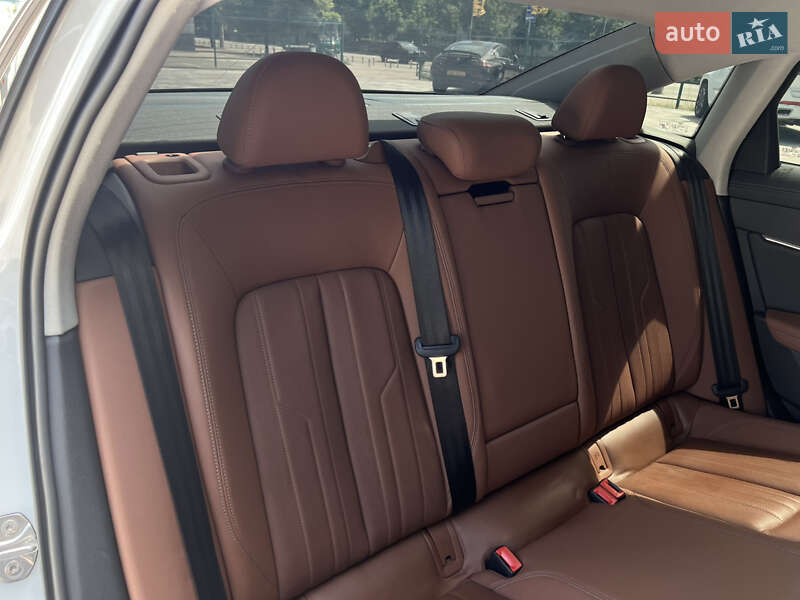 Седан Audi A6 2020 в Киеве