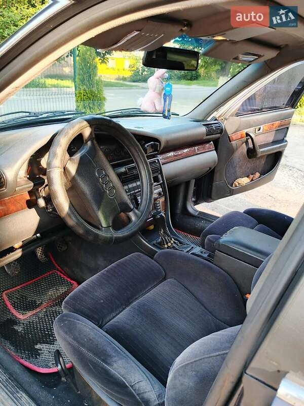 Седан Audi A6 1995 в Хмельницком