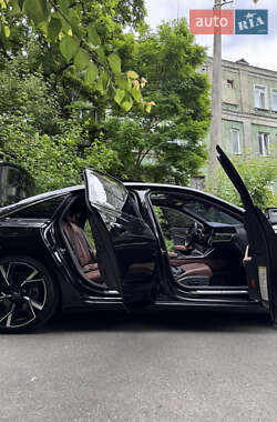 Седан Audi A6 2019 в 
