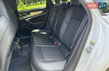 Универсал Audi A6 2019 в 