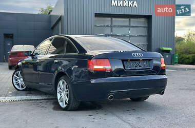 Седан Audi A6 2004 в 