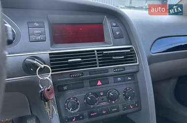 Седан Audi A6 2004 в 