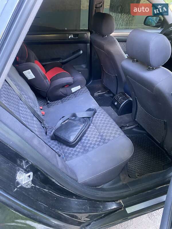 Седан Audi A6 2000 в Черкассах