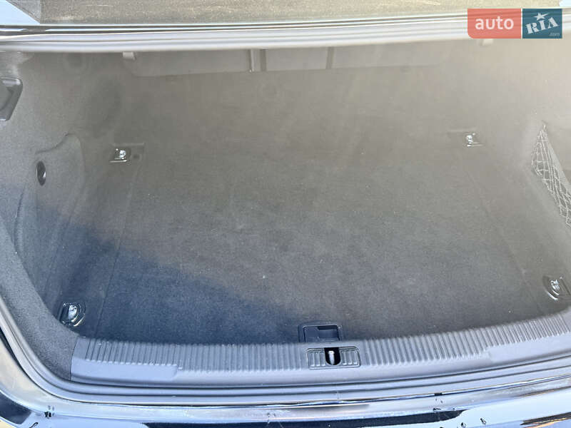Седан Audi A6 2015 в Днепре