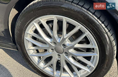 Седан Audi A6 2015 в 
