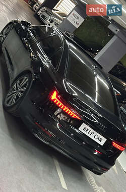Седан Audi A6 2021 в 