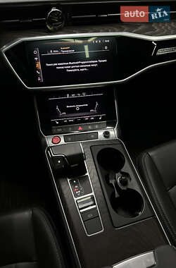 Седан Audi A6 2021 в 