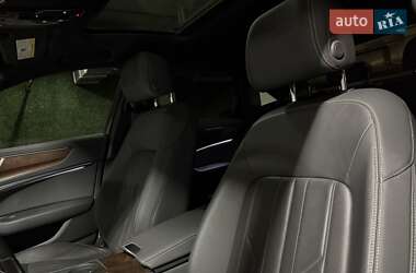 Седан Audi A6 2018 в 