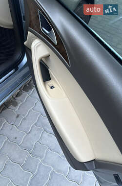 Седан Audi A6 2011 в 