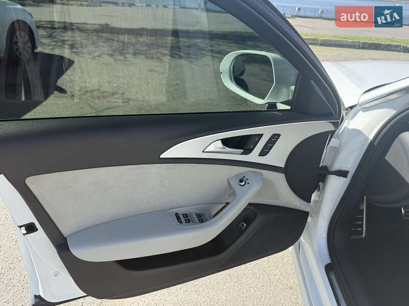 Седан Audi A6 2015 в Кременчуге