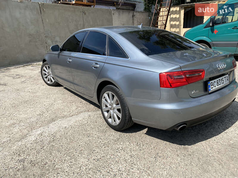 Седан Audi A6 2012 в Киеве