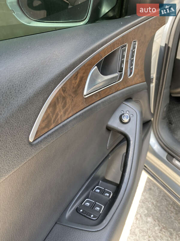 Седан Audi A6 2012 в Киеве