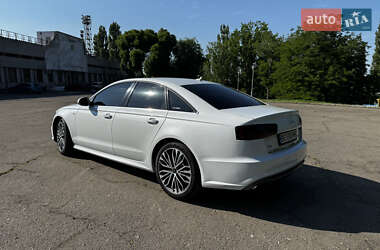 Седан Audi A6 2015 в 
