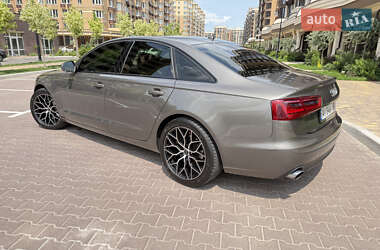 Седан Audi A6 2011 в 