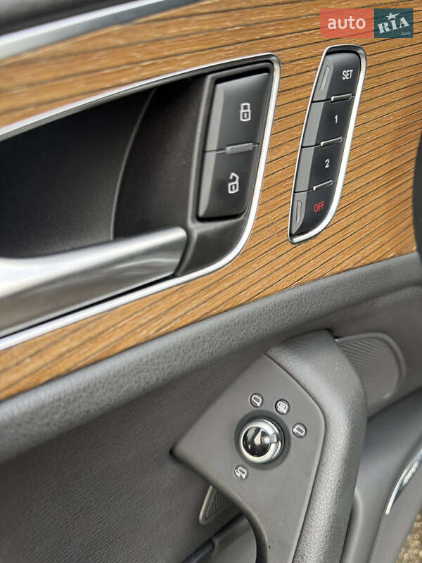 Седан Audi A6 2015 в Киеве